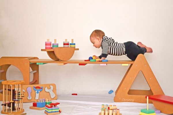 Cubo + Triángulo + Rampa Montessori - Imagen 3