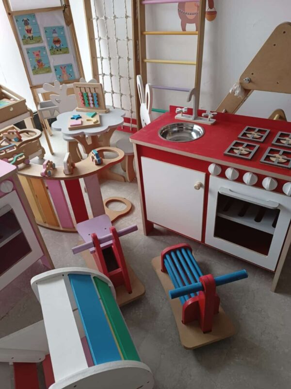 Cocinita de Madera de Juguete - Imagen 5