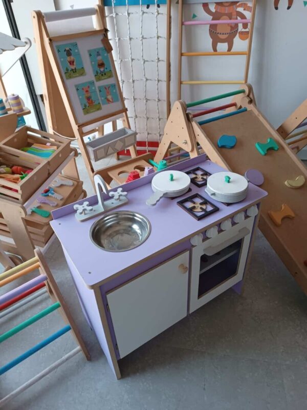 Cocinita de Madera de Juguete - Imagen 4